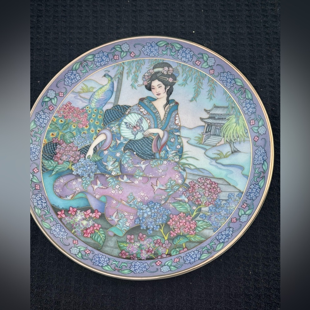 Royal Doulton Hydrangea Maiden Collectible Plate